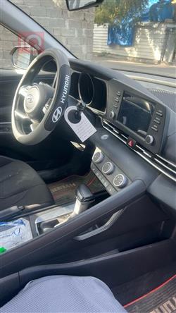 هیۆندای ئەلەنترا